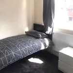 Bassett Hse, 3 Bdr, Free Onsite Parking, Supper Fast Wifi, 4 Beds,