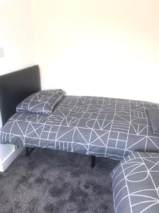 Holiday home Bassett Hse, 3 Bdr, Free Onsite Parking, Supper Fast Wifi, 4 Beds, *