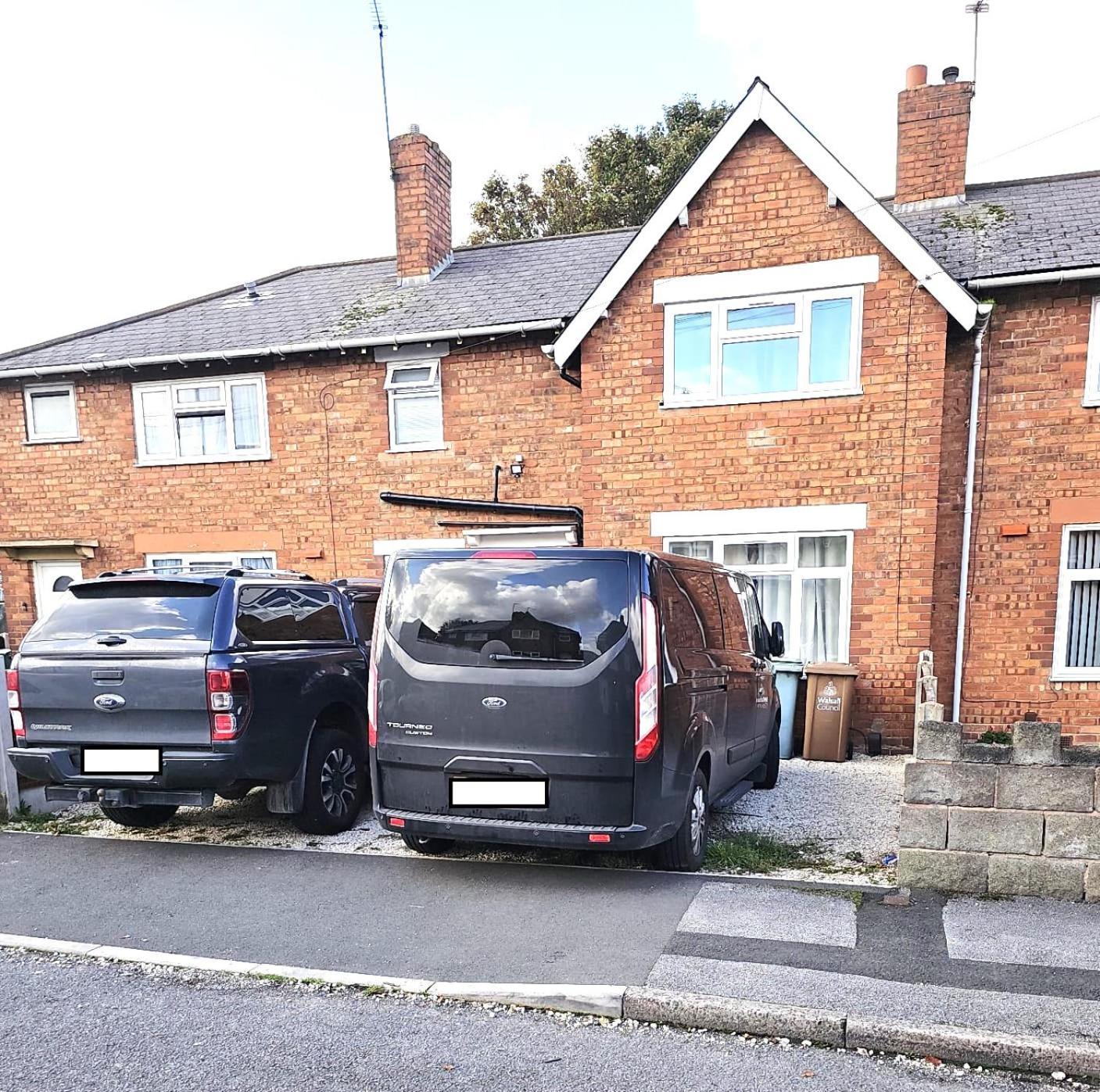 Bassett Hse, 3 Bdr, Free Onsite Parking, Supper Fast Wifi, 4 Beds, Holiday home